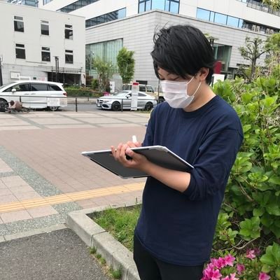KyoKitazawa's profile picture. 【ダンボールを持って歩きながら人を集め、事業に繋げています】
24歳 | 「一般社団法人ダンボール集客」設立 | 家庭教師事業(ナガサワゼミ) | 集客代行など
