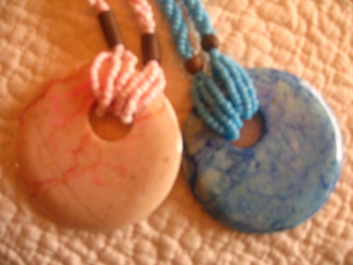 UliNai offers Best choice & Gorgeous Jewelries made from quality materials of Turqouis, Coral, Gem, Pearl, Shell, Resin, Beads, Silver and Gold.