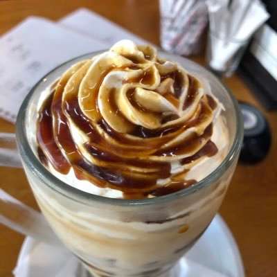 aisu_doumei's profile picture. 20↑、マッツとベネに財布を捧ぐ。洋画オタ。みんな生きようね。