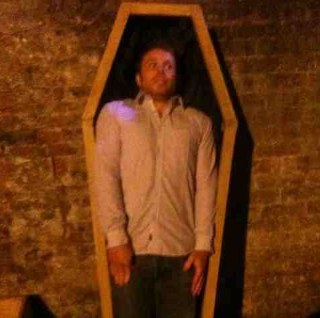 TomRogers_2's profile picture. 'Do it once, do it properly then get to sleep.'