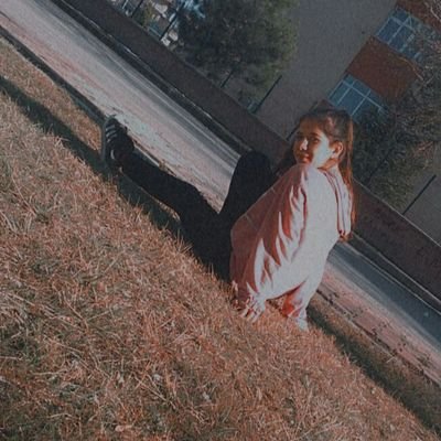 Gözümde küçülmüş insanlarla büyük hesaplarım olmaz benim🍁