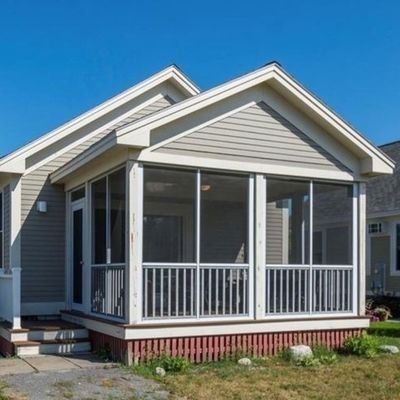 Sandbanks Cottage For Rent in Cherry Valley. 6 people, 2 bedrooms, 5 beds, 1 bathroom, screened porch