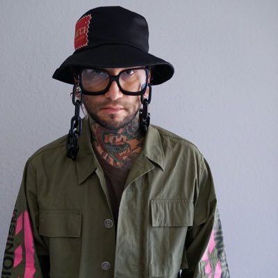 fernthebarber's profile picture. If you cant explain it SIMPLY, you dont understand it well enough. -Albert Einstein