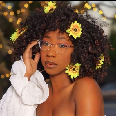 ᴄᴇᴏ ᴏғ Artsy Thrifter™️ 🌷 ᴍᴀᴋɪɴɢ ʏᴏᴜʀ ᴅʀᴇᴀᴍ ᴘᴀɴᴛs ᴄᴏᴍᴇ ᴛᴏ ʟɪғᴇ! ᴄʀᴇᴀᴛᴏʀ ᴏғ ᴛʜᴇ ᴘᴀɪɴᴛᴇᴅ sɴғʟᴡʀ ғʟᴀʀᴇs 🌻 Instagram: @artsythrifter ✨