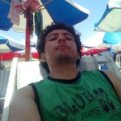 Me gusta los Deportes, Autos, tecnologia, viajar, cine, la ciencia y el cafe !!