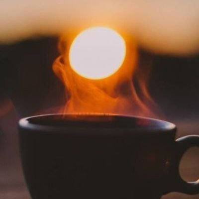 учусь писать стишки,
обажаю закаты и рассветы🙃