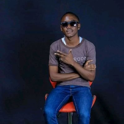 DChikadu's profile picture. né le 4mars2000 à goma république      démocratique du congo province du nord kivu élève à l'institut de goma