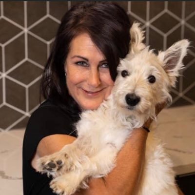 Kitchen and Bath Designer. Heavily blessed girl with amazing friends, family and fur/fin babies