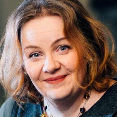 Äiti, Suomen teologisen instituutin pääsihteeri, vastuunkantaja kirkossa ja yhteiskunnassa