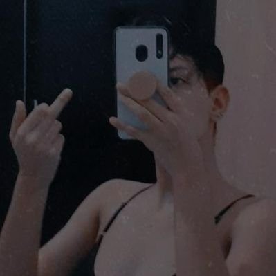 Já sumi daqui. -} Insta.