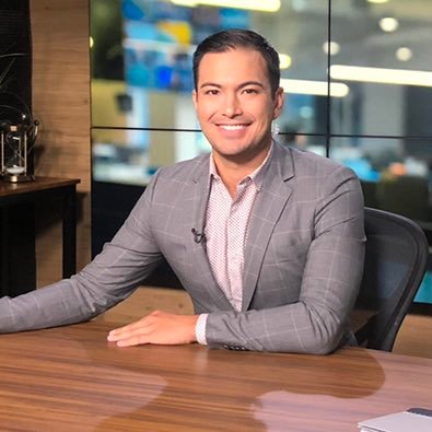 @KHOU Sports Reporter/Anchor 🏈⚾️⚽️🏀 #KHOU11. CA native. 🍊 Golf addict. ⛳️ Instagram: @zacktawatarikhou