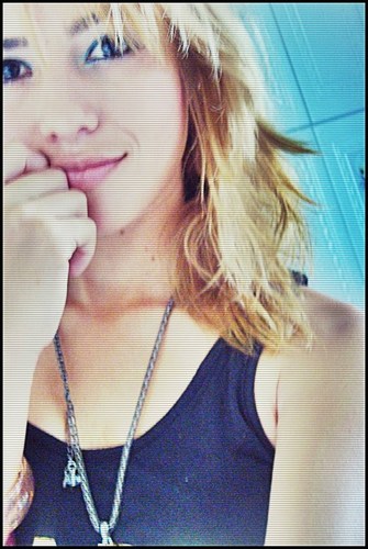 FCO feito para quem gosta e admira a linda da FAAH.MELO, sigam ae gente *-----------*