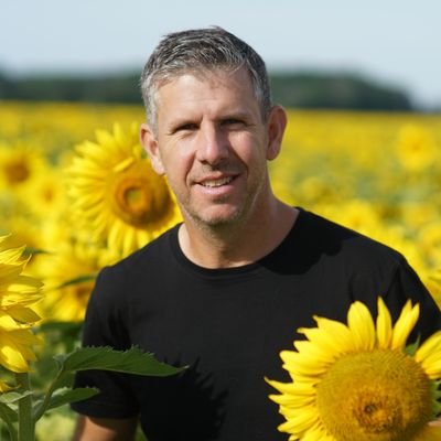 4th gen farmer,entrepreneur,owner of @PristineGourmet,loves innovation, food and farming and of course his wife
and two kids #purevirginoils #seedtoharvest