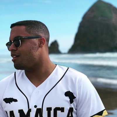 Just here to get vaccinated 🤷🏾♂️ | 🇯🇲 | ManU🔴😈 | Nets 🏀 |