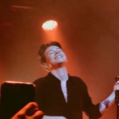 hoeforh4rry's profile picture. she/her ☁️