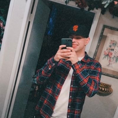 droxx69's profile picture. 