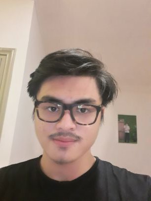 FarhandiVieri's profile picture. im a human