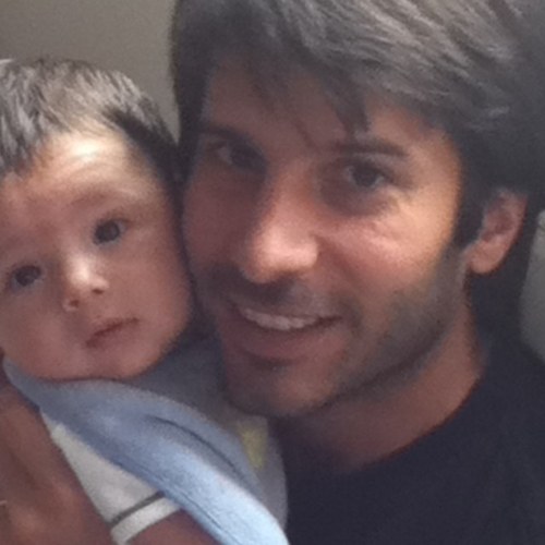 famieiro's profile picture. 