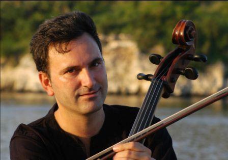 Cellista, masters y conciertos en todo el Mundo