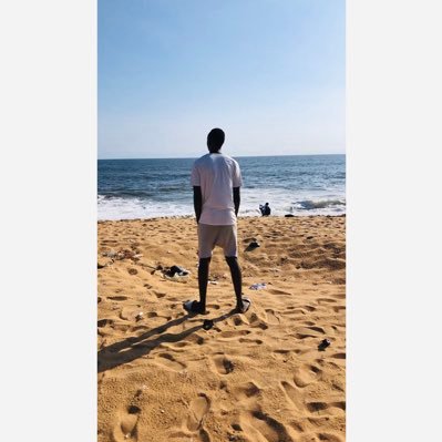 CheickIbrahimK6's profile picture. Garde ta famille et tes affaires séparées, Argent et sang ne se mélangent pas  🤲🏼 A L H A M D U L I L A H 🤲🏼