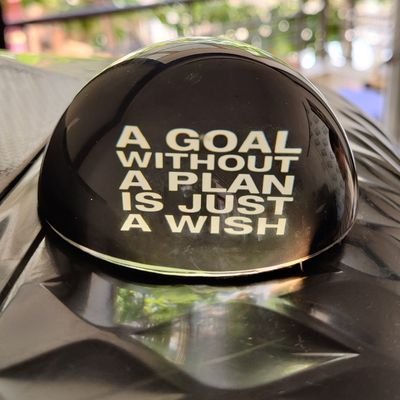 Aashuto87704078's profile picture. too hot to trot