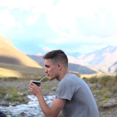 gonzagfernan's profile picture. Opositor del mate de vidrio.