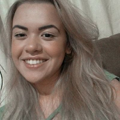 MariaMendes2205's profile picture. 