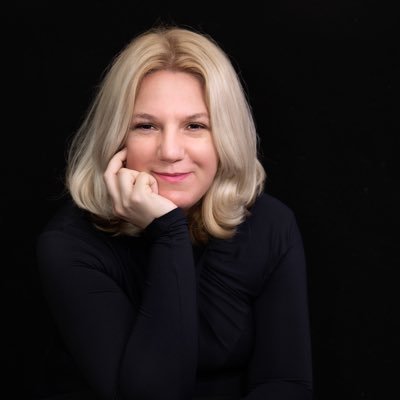 CMO, Marketer, Keynote Speaker, Strategist, Board Advisor, Mother, Traveler & Movie buff. Author of: Chronicles of a Marketing Maverick