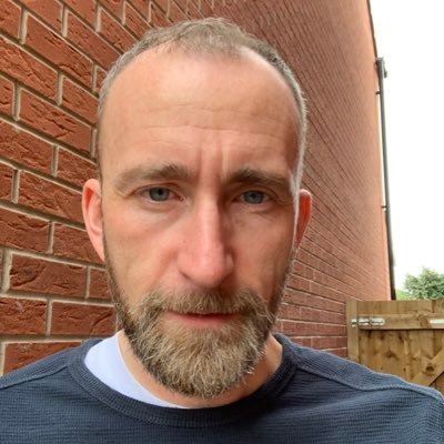 I currently live in Nottingham. love all things Forest, Tennis, Badminton and Apple Mac. Also one of two proud Gay dads to our wonderful son