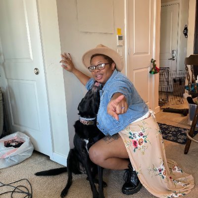 Painter, Writer, Laugher, Lover, Believer, Recording Secretary of Antifa, Do no harm, but take no shit. Freedom Fighter, Baby Abolitionist #TheLordesWerq