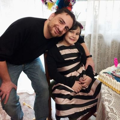 papà di Francesca, cristiano credente, politicamente non-credente, juventino nel dna, medico d'emergenza