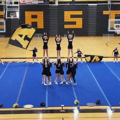 PlanoEastCheer's profile picture. Plano East Cheer Team coached by Chy-Anne Rose & Emily Barnes!💛🖤 •NCA Italy Regionals 🥉 & Overall Most Spirited •NCA GDP 🥈 •NCA GD 7th • 3X Plano Champ
