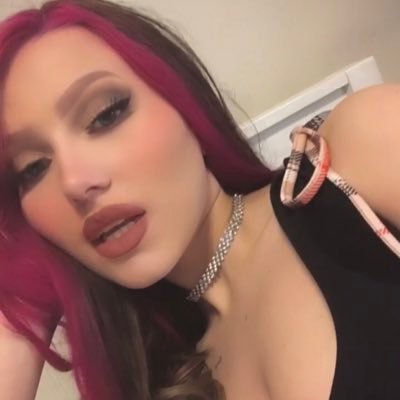 Content Creator ༺♥༻ Permanent makeup services https://t.co/Ph4Dbmu4qj