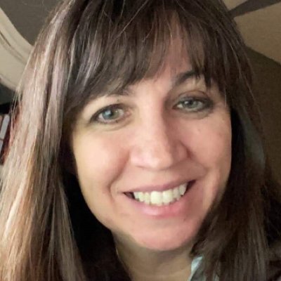 Profile Picture of Sunflower Bouquet/Diane Walker (@zippy7308) on Twitter