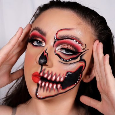 Instagram: @paulinamuaa | Beauty| Life | Fashion PR/COLLAB-paulinajarzab12@yahoo.com