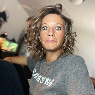 Aimz4equality's profile picture. I have 2 beautiful children, love the outdoors my furry babies and 3 bearded Dragons. I want equality and a healthy planet for them. blue check