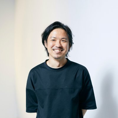 N sketch inc 代表 
未来の道具のデザインする。Technology x UX 
新しい技術をデザインとエンジニアリングで社会実装して提案する仕事をしています。最近は自社製品のIOTの製品開発をしたり、展示やサービスデザインのディレクションや技術的なサポートをよくしています。