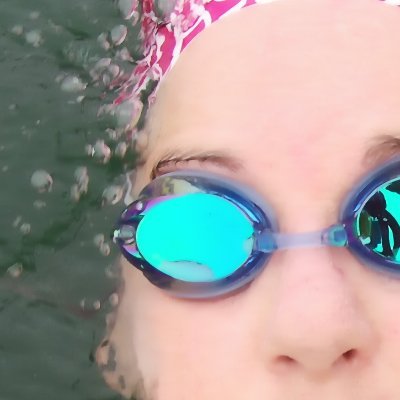 Dropping in now and then...
🌊🧜♀️💙🧜♂️🐬
👩🌾🌱🐝🐢🐕🐕🦎🐿️🐦
🎶✌️☘️🕉️