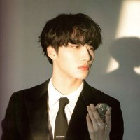 (LH) bian. (@seongwaz) 's Twitter Profile
