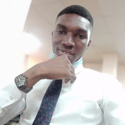 Business enthusiast, financial analyst, banker
