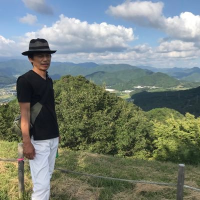 GrandeOgu's profile picture. 会社経営、居酒屋、焼肉、ラーメン店、寿司居酒屋、愛犬家、登山、バイク🏍️     浜田省吾