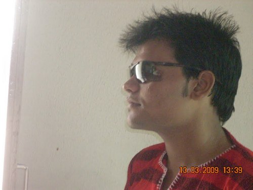 hiiiiiiiii im raj im from guntur im very innocent and some crazy in life i believe in present and leave the past things
i like to make new friends