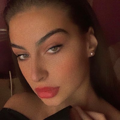 iness25961235's profile picture. 🇷🇸                                            insta:iness_rdvjc                  snap:ines.srb