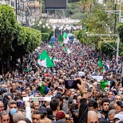 Grand-Remplaceur à temps plein !  
#Actu🇩🇿🇫🇷🇩🇿
#TeamDZ