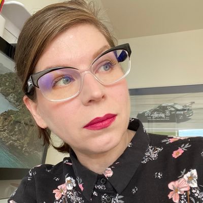 robintomorrow's profile picture. Don’t dream it’s over.