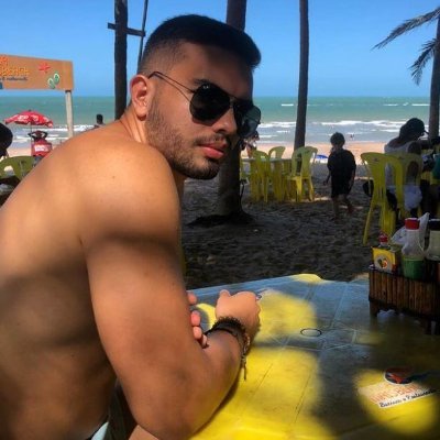 lucveirar's profile picture. Tem besteira não.