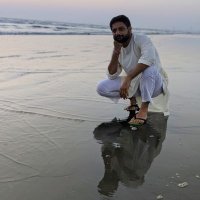 Ahmer Naqvi (@karachikhatmal) Twitter profile photo