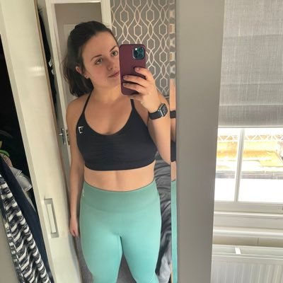 Brighton. Chichester Grad. General fitness nut. Occasional guitarist and dancer.