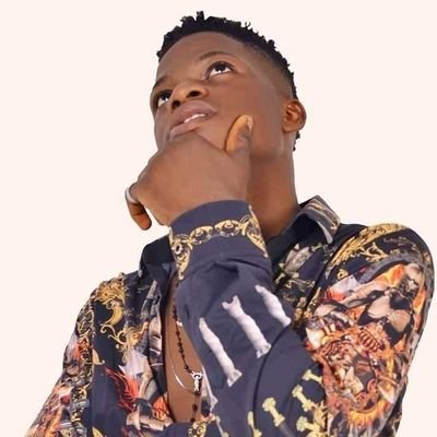 smalvin2's profile picture. music rule world🚦