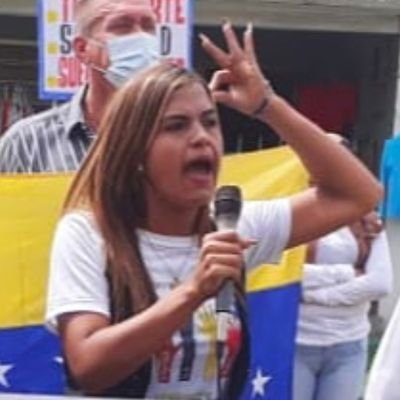 Mamá de Fiorella Paola. Venezolana. Abogada. Dirigente Político del Estado Bolivar..